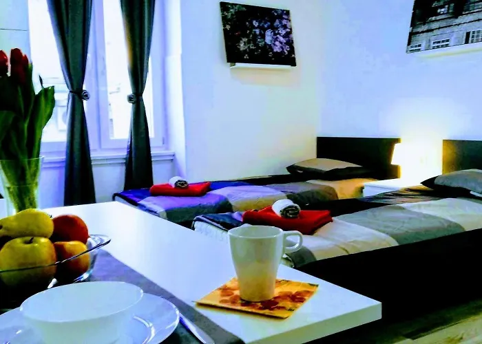 Pula-Center Apartments And Rooms