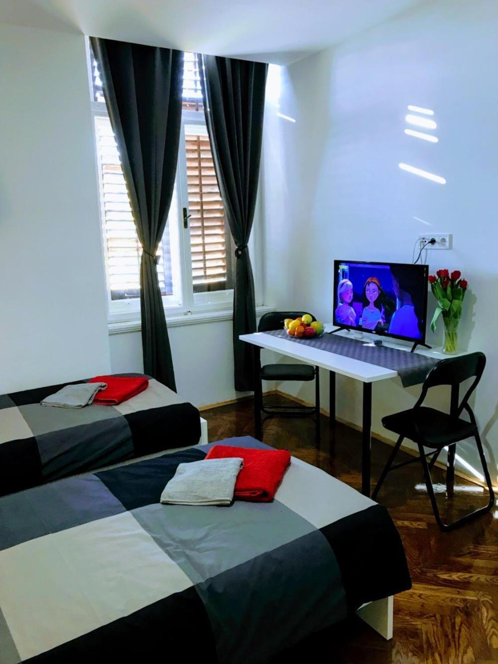 Pula-center And Apartment