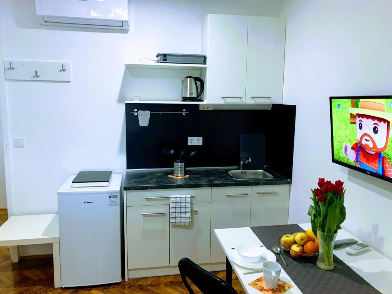 Pula-center And Apartment *
