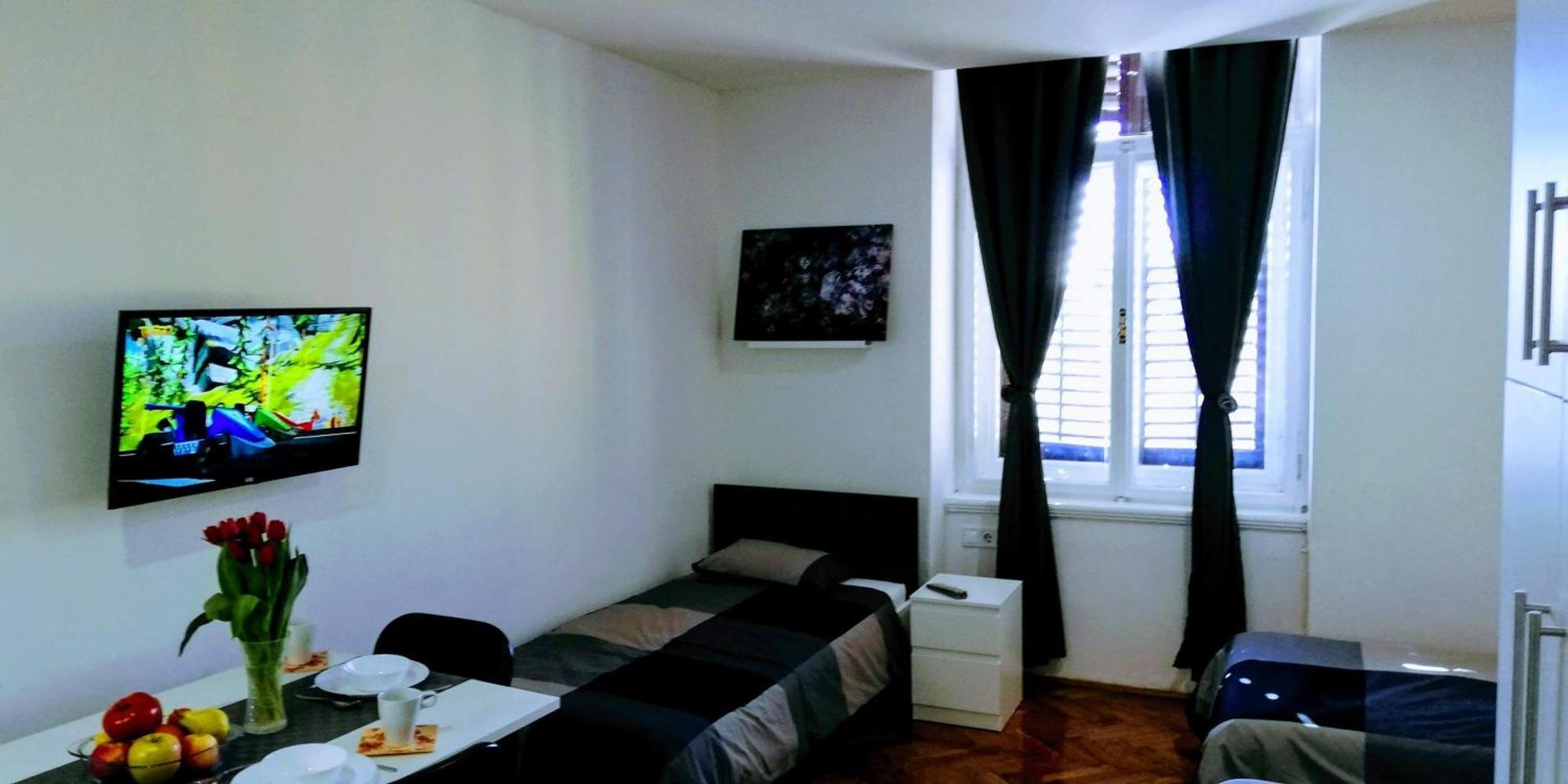 Pula-center And Apartment